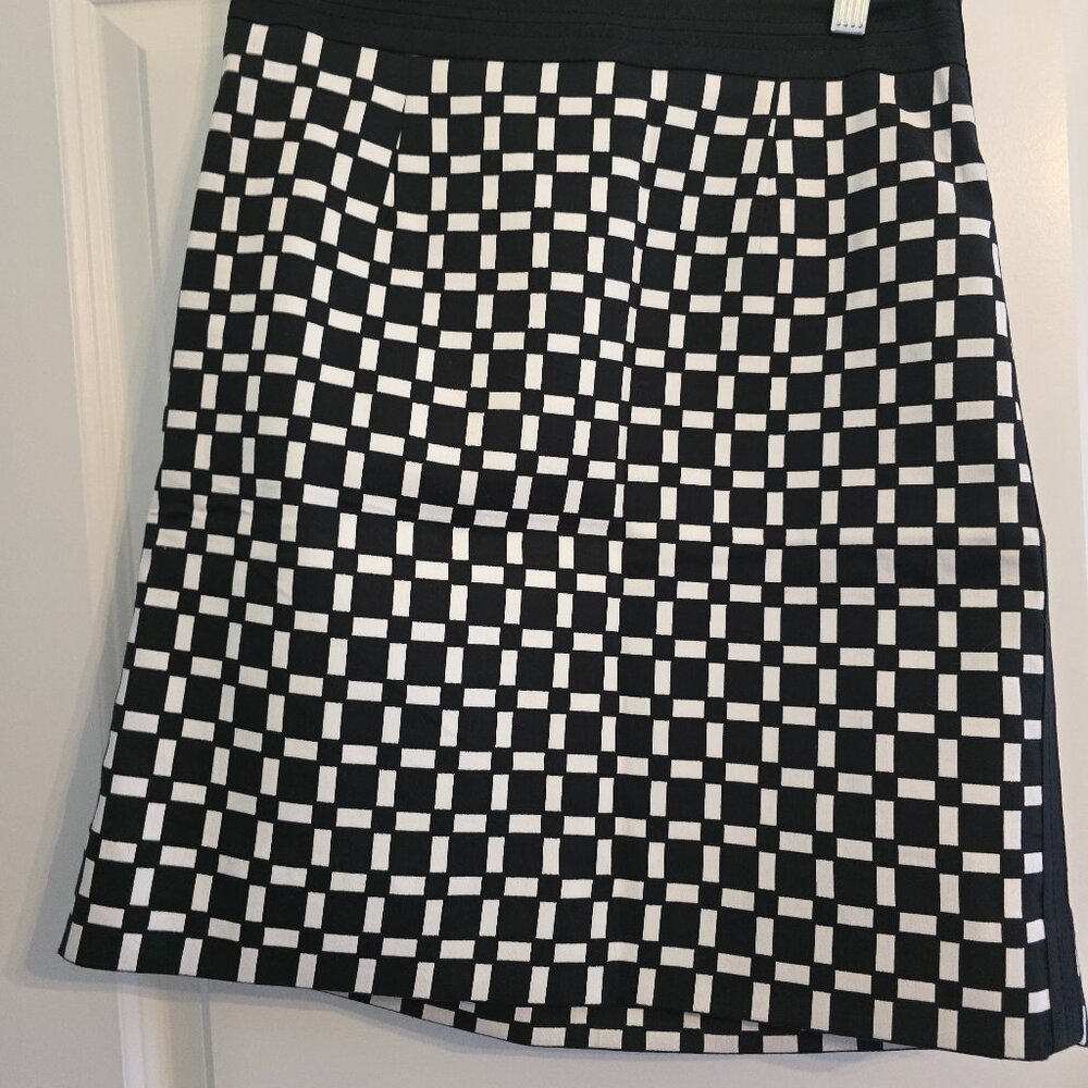 White House Black Market skirt